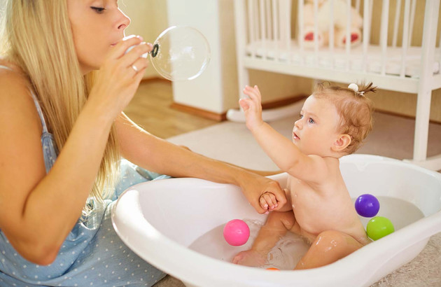 Comment choisir une baignoire pour bébé ? - Aubert Conseils