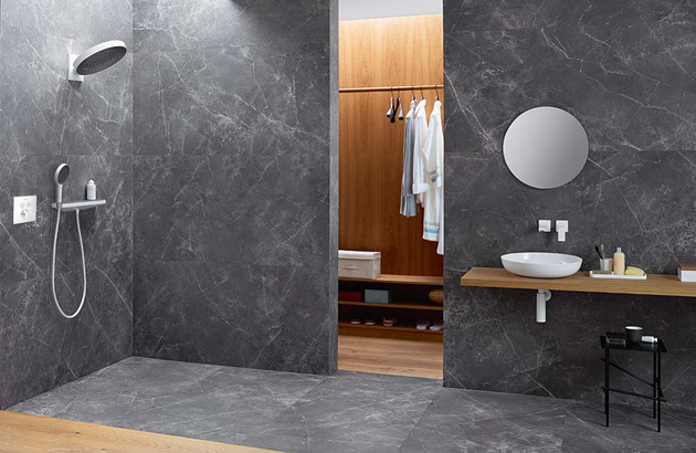 Robinetterie blanche Rainfinity d'Hansgrohe