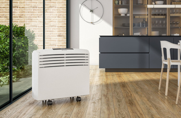 climatiseur monobloc installé dans une pièce à vivre