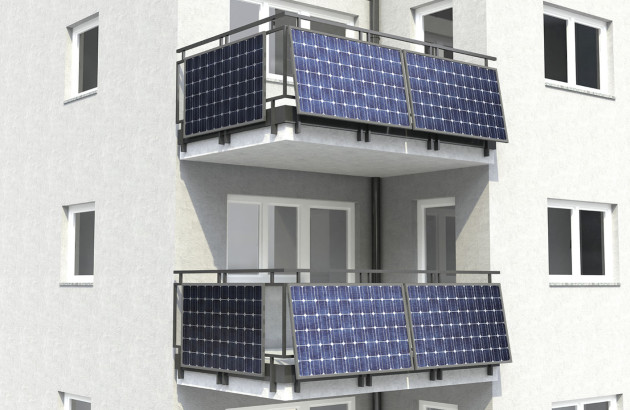 Balcons d'appartements équipés de panneaux solaires