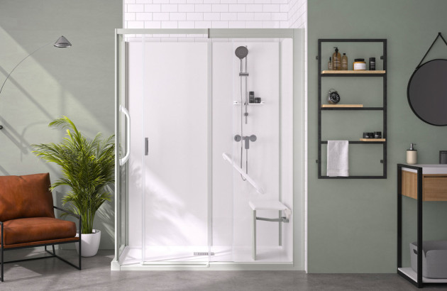 Cabine de douche aménagée pour pmr