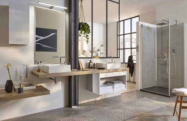 Chambre parentale avec une salle de bains moderne