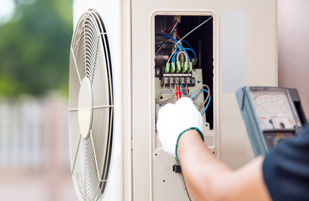 Raccordement électrique d’une unité extérieure de climatisation