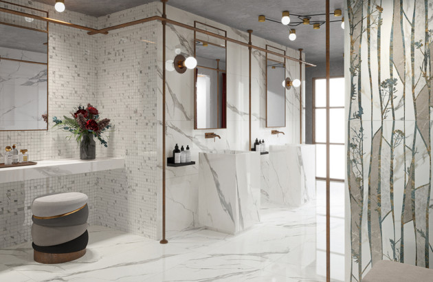 Salle de bains élégante avec vasques effet marbre et carrelage mural décoratif inspiré de la nature.