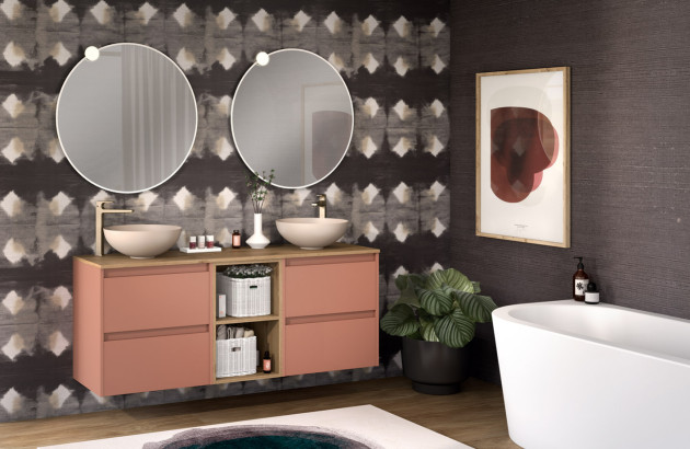 Salle de bains moderne avec des plantes