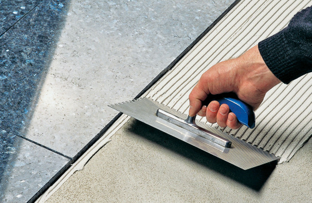 Quel mortier colle utiliser pour du carrelage ?