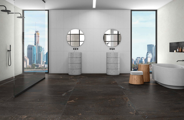 Carrelage sans joint sombre dans une salle de bain moderne