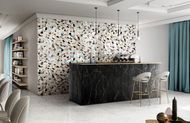 Mur d'accent multi-colore dans une salle à manger