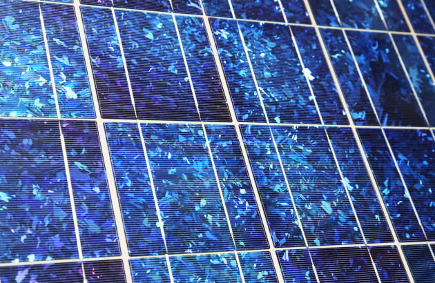 Panneau solaire bleu