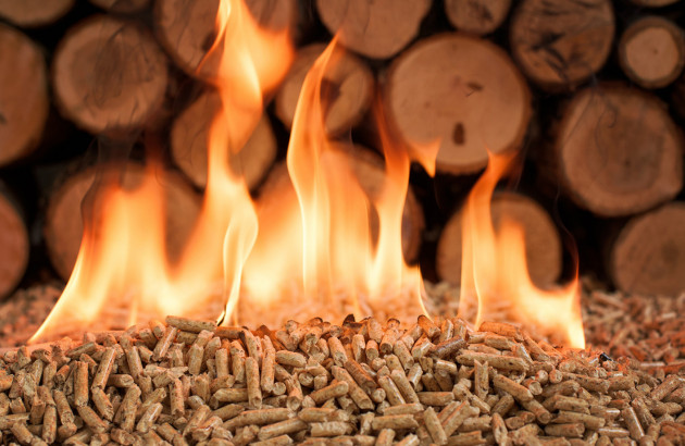 granulés de bois en feu