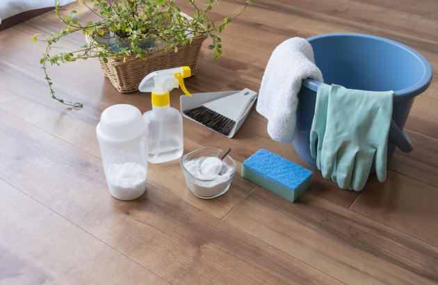 Nettoyage du carrelage au bicarbonate de soude 