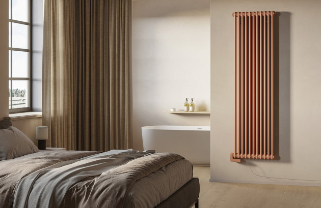 Radiateur vertical installé dans une chambre
