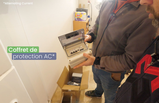 Raccordement électrique avec le coffret de protection AC