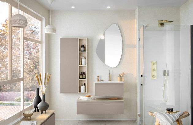 Une salle de bains lumineuse feng shui