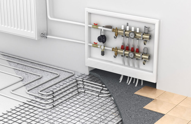 Raccordement des différents tuyaux d'alimentation du plancher chauffant