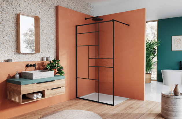 Douche à l'italienne avec séparation couleur terracotta