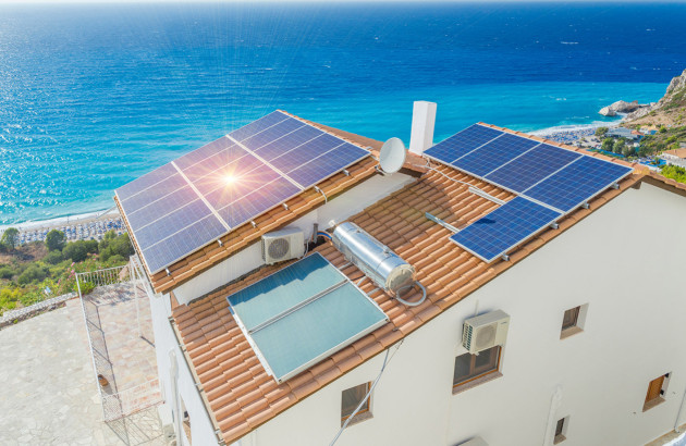Différences panneaux photovoltaïques et thermiques