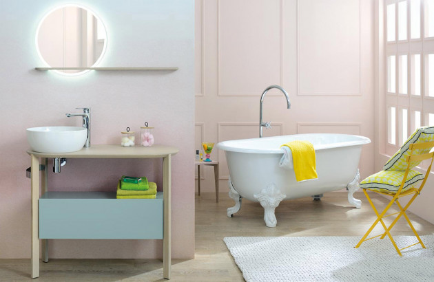 Salle de bains aux couleurs pastels