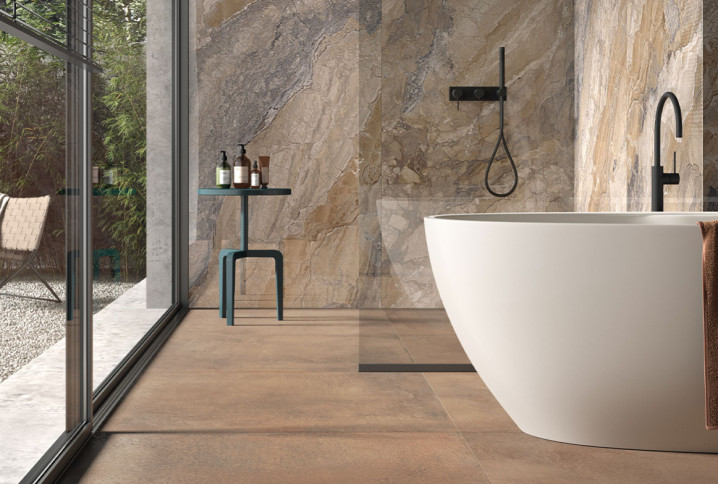 salle de bain vue sur jardin zen avec baignoire ilot blanche et carrelage marron