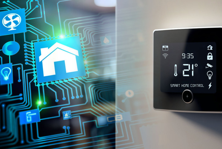 Image de puce éléctronique domotique et d'un thermostat connecté