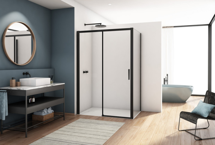 Douche à l’italienne avec paroi de douche noire