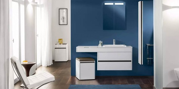 Salle de bains bleue