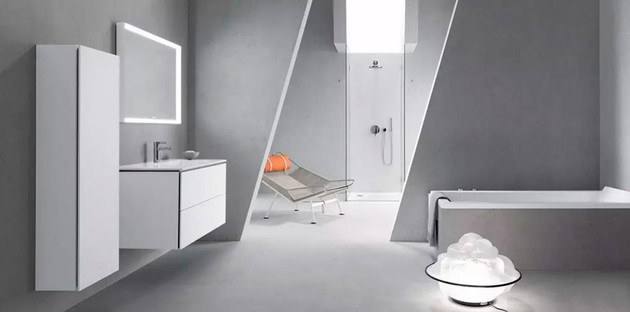 Comment décorer une salle de bains blanche