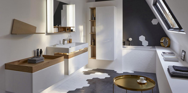 Une salle de bains moderne pour un intérieur tendance