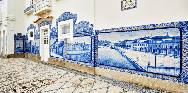 Fresque murale en carrelage azulejo