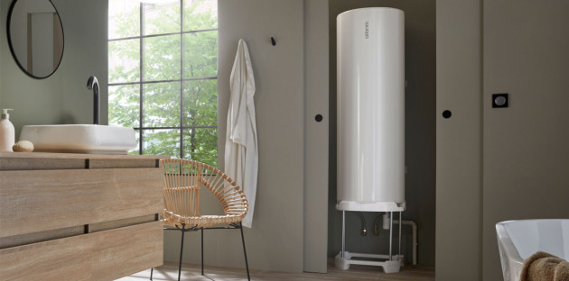 salle de bain avec chauffe eau Atlantic