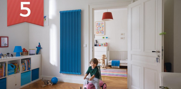 Radiateur vertical bleu