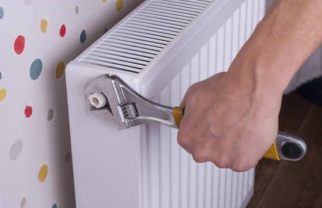 Comment purger un radiateur en fonte ? - Purger un radiateur