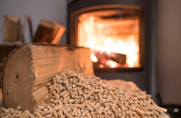 Remplacer le bois par des granulés sans faire des travaux dans sa cheminée