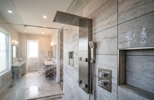 Panneau de douche multifonction avec jets hydromassants