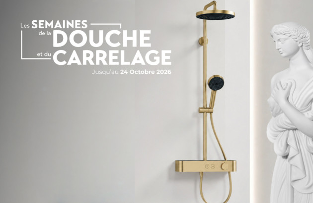Douche dorée et statue représentant l'art de la salle de bains et les semaines de la douche et du carrelage Espace Aubade
