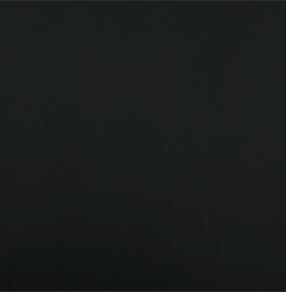 Coloris Noir verni mat