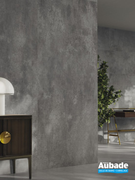 Collection Reaction par Century en coloris Electron Damask