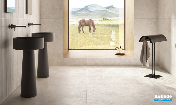 Collection Travertino par Ermes Aurelia en coloris White et décor White