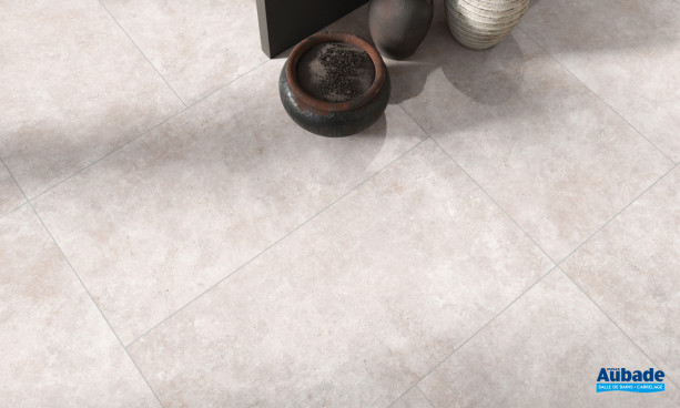 Carrelage Travertino par Ermes Aurelia en coloris Grigio