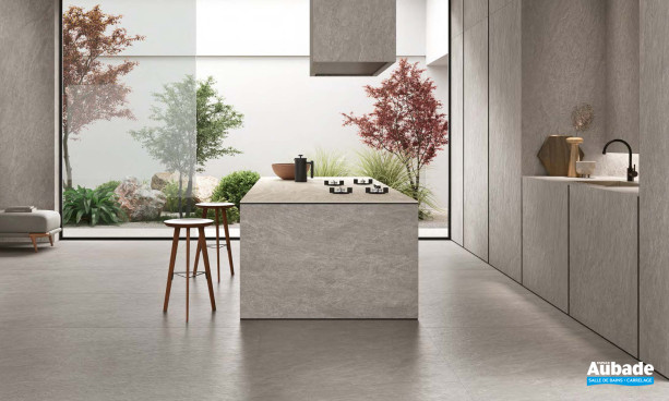 Collection Deepstone par Novabell sol en coloris Lunar et murs en coloris Iron