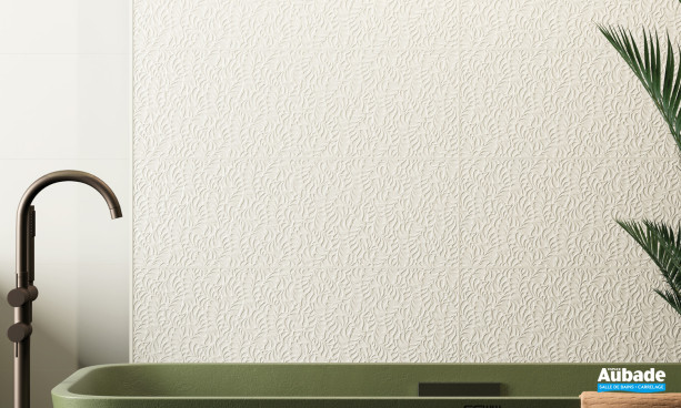 Collection Irida par Pamesa décor White