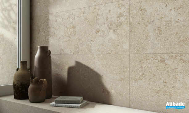 Collection Cambria par Tau ceramica en coloris Greige