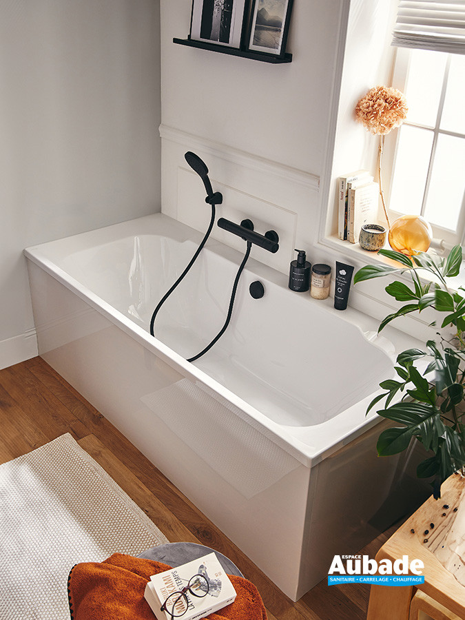 baignoire monobloc Rivoli de Jacob Delafon