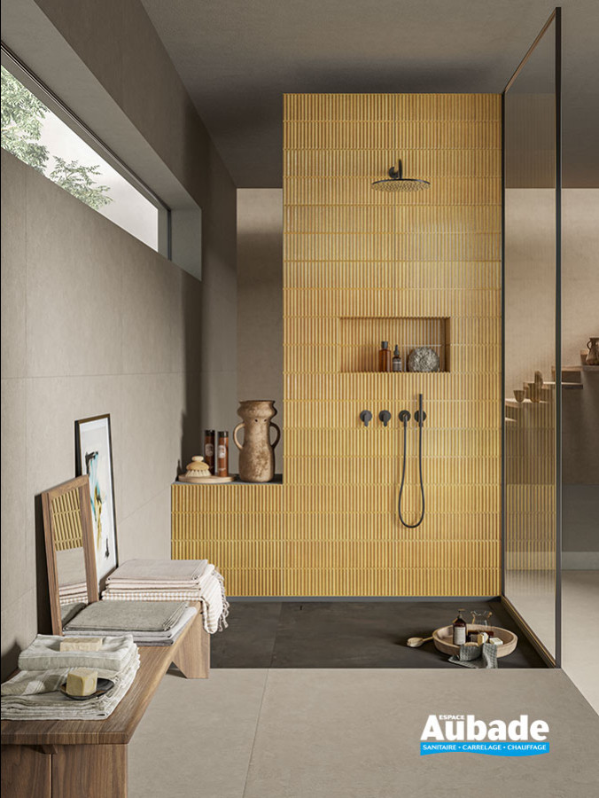 Collection Homey par Ceramiche Piemme en coloris Dove et décor Mustard