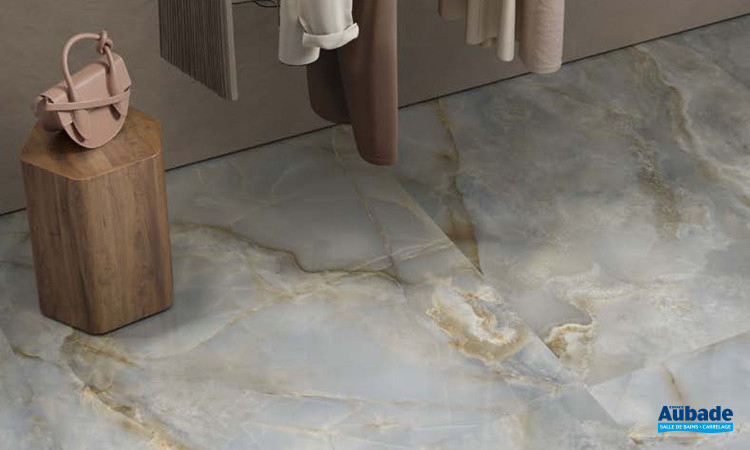 Collection Majestic Onyx par Ceramiche Piemme en coloris Pale Azure