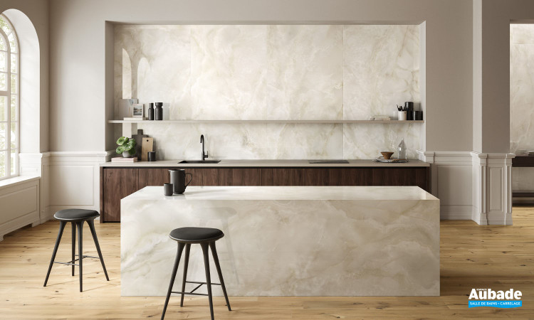 Collection Majestic Onyx par Ceramiche Piemme en coloris Pearl White