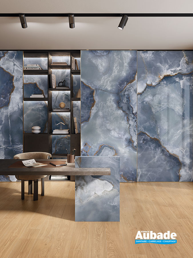 Collection Tele Di Marmo Onyx par Emil Ceramica en coloris Blue