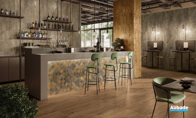 Collection Bold par Fincibec en coloris Fire, décor Lively et mosaïque Modulo Arabesque Lively