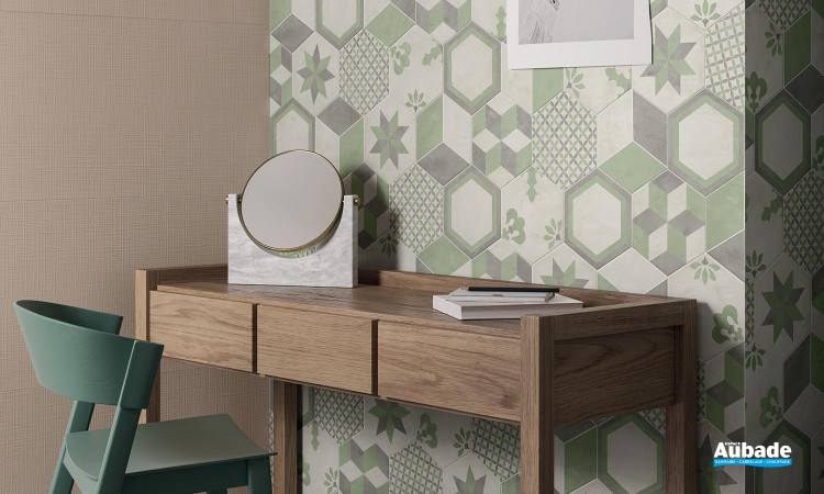 Collection Marca Corona par Terra.Art en décors hexagonaux Sabbia/Menta 