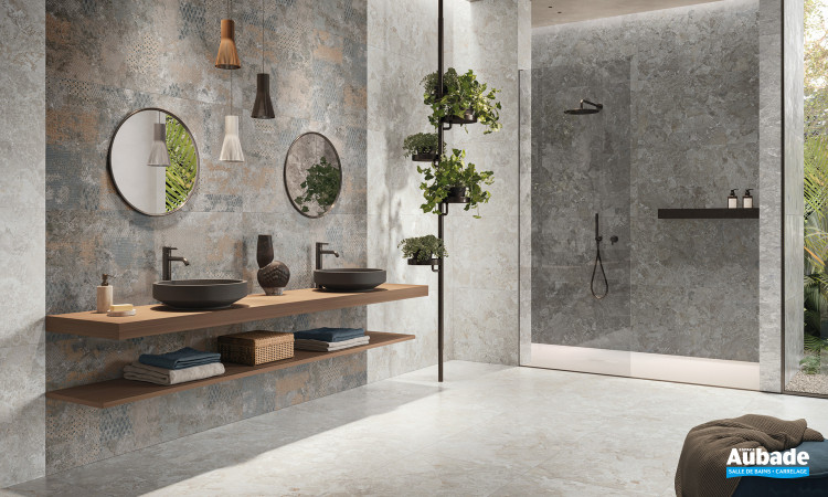 Collection Mockup par Naxos en corloris Protofino White et Dark, décor Brio Grey